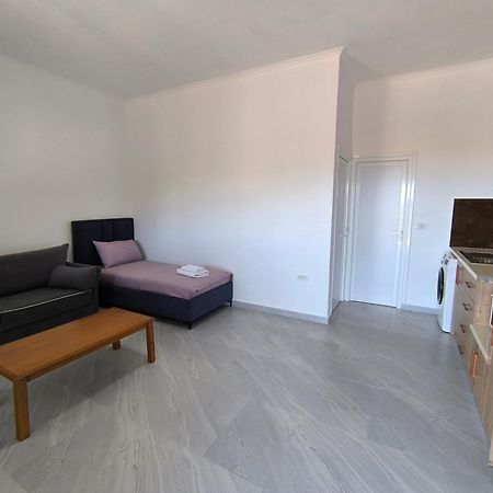Kaful Apartments Qeparo Eksteriør bilde